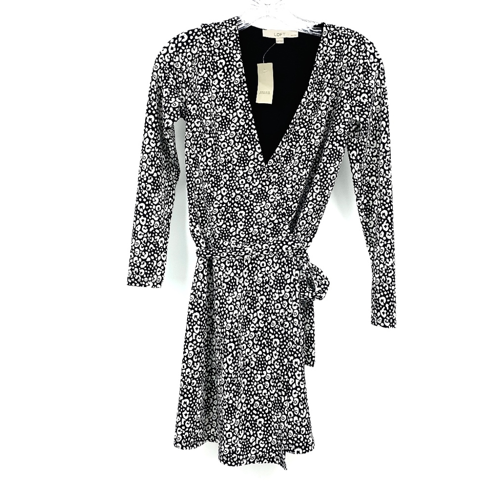 NWT LOFT Floral Wrap Dress - Picture 4 of 6